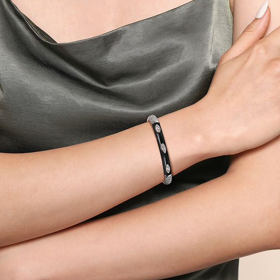 Gabriel & Co., 925 Sterling Silver Bujukan White Sapphire Split Bangle Bracelet with Black Enamel