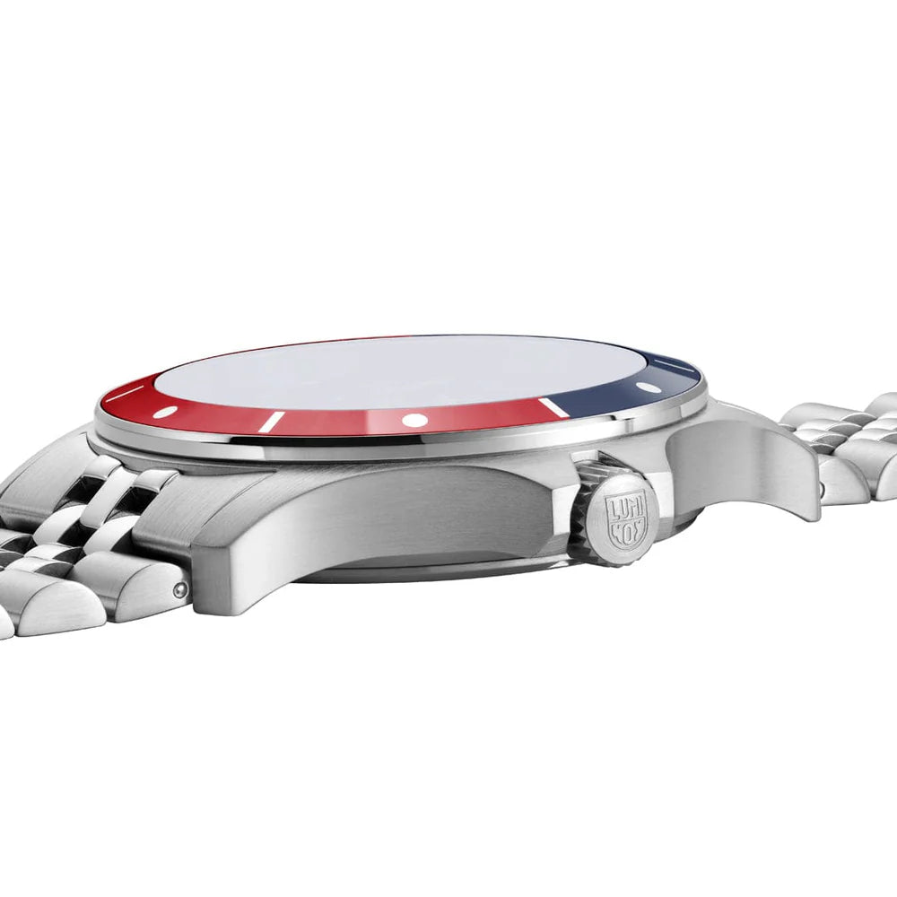 Luminox VOLITION AMERICA 'Minuteman', Dress Watch, 42 mm