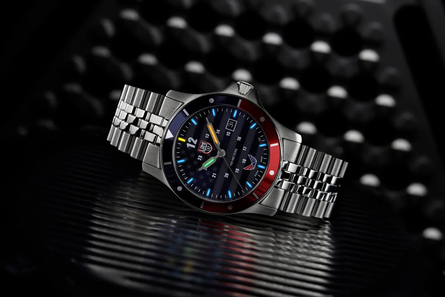 Luminox VOLITION AMERICA 'Minuteman', Dress Watch, 42 mm