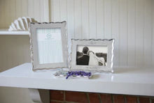 Mariposa Wavy Engravable 4x6 Frame
