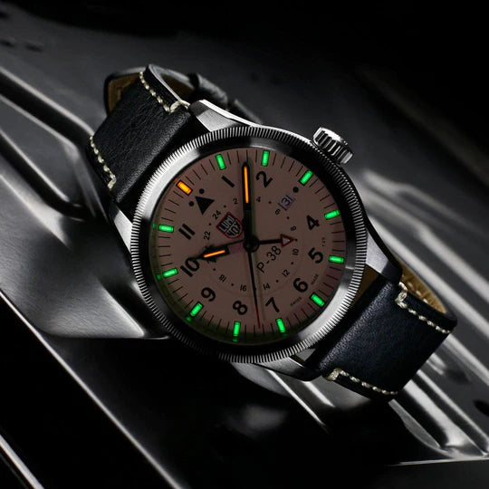 Luminox P-38 LIGHTNING White Dial Black Leather Strap 42mm Pilot Watch