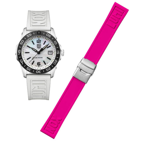 Luminox women 2025