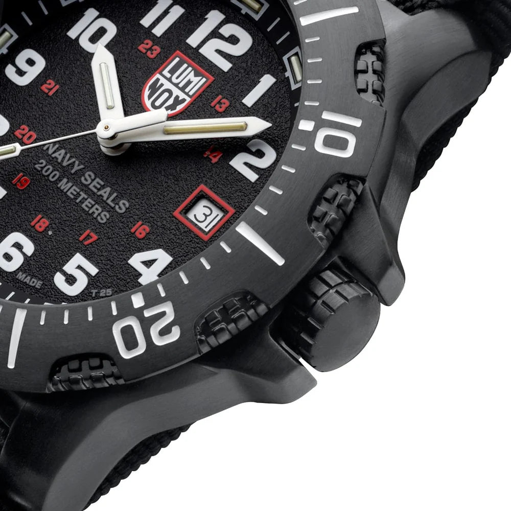 Luminox Navy SEAL 4230 Military Dive Watch, 45 mm Set