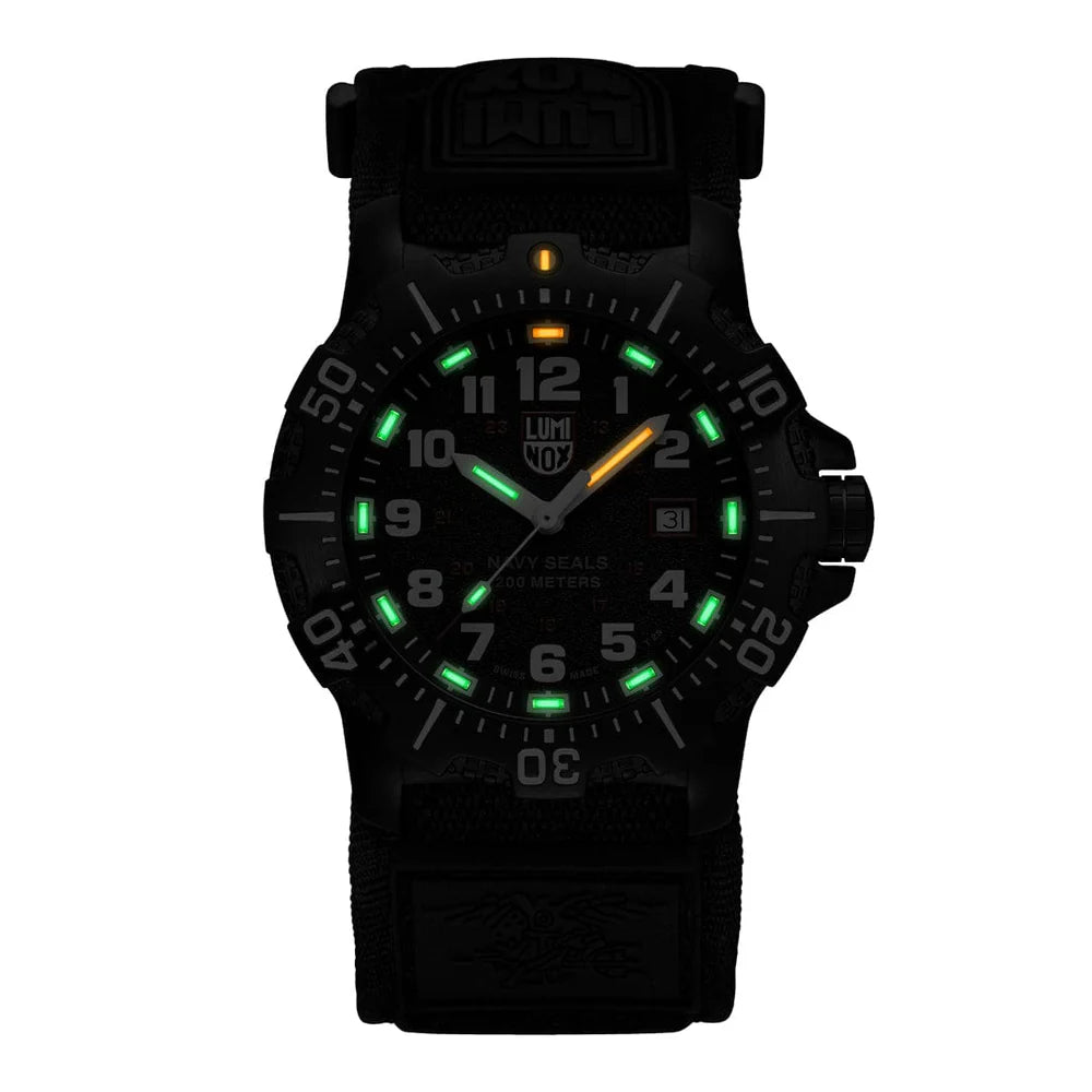 Luminox Navy SEAL 4230 Military Dive Watch, 45 mm Set