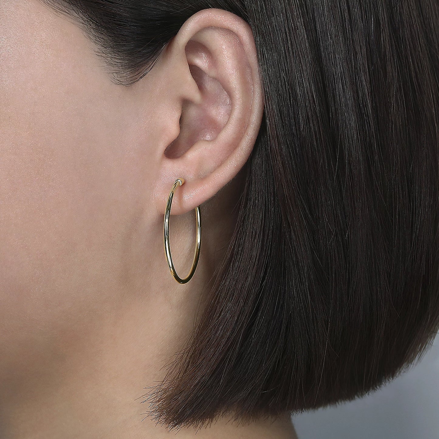 Gabriel & Co., 14K Yellow Gold 30mm Round Classic Hoop Earrings